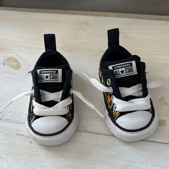 Converse Kids Street Slip Into The Flames Toddler Size 2 - Picture 3 of 6
